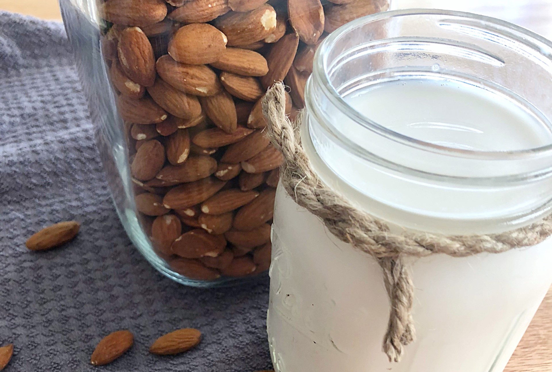 Homemade Almond Mylk